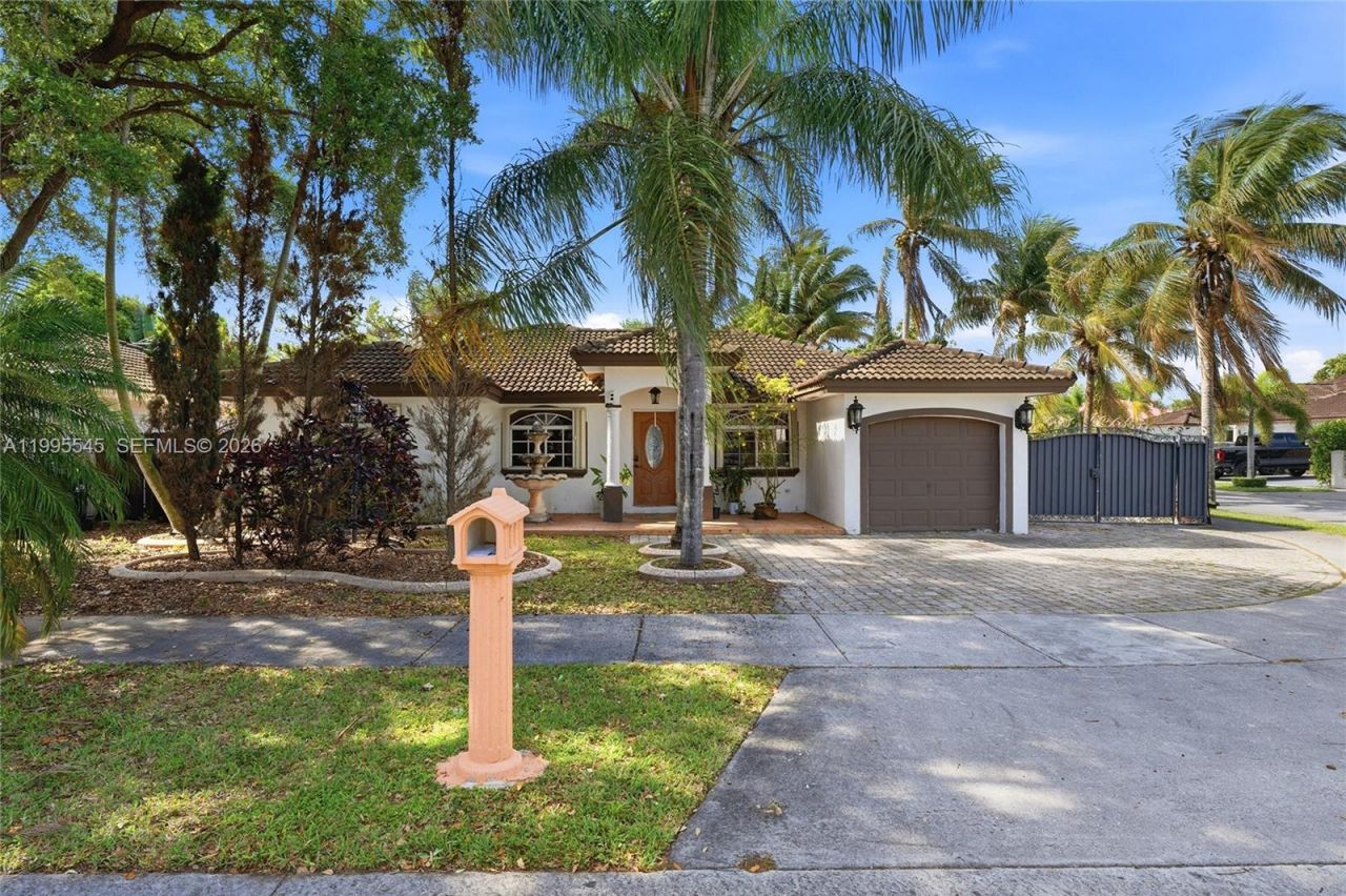 14386 SW 164th Ter, Miami, FL 33177 Photo