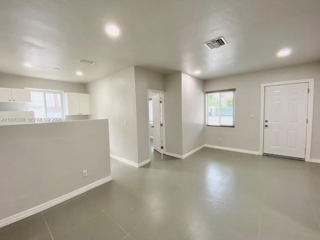 60 NE 78th St, Unit Front, Miami, FL 33138 Photo