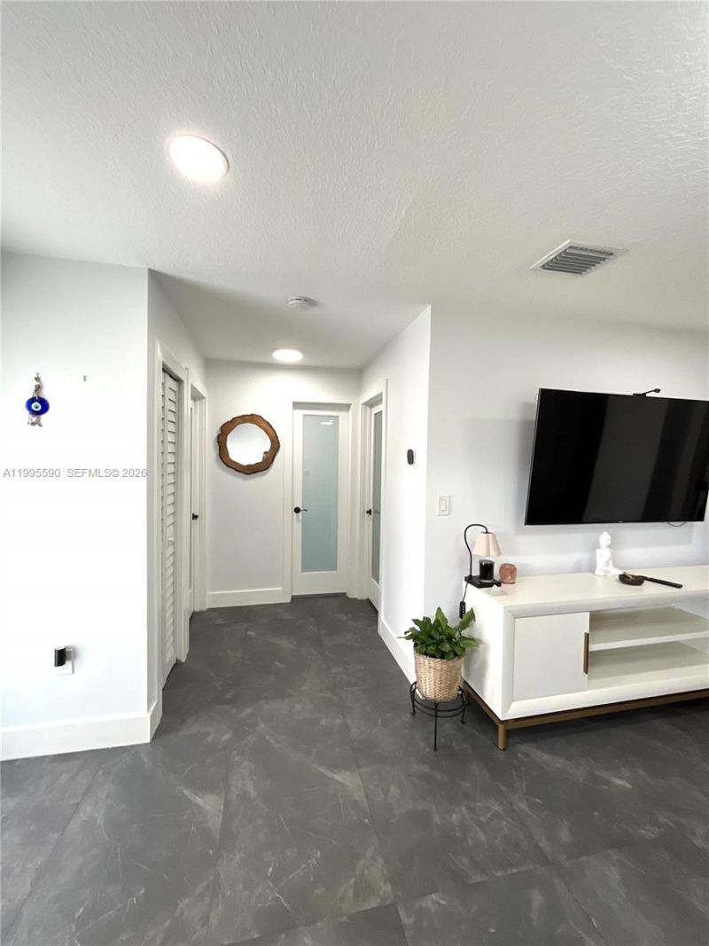 511 SW 115th Ave, Sweetwater, FL 33174 Photo