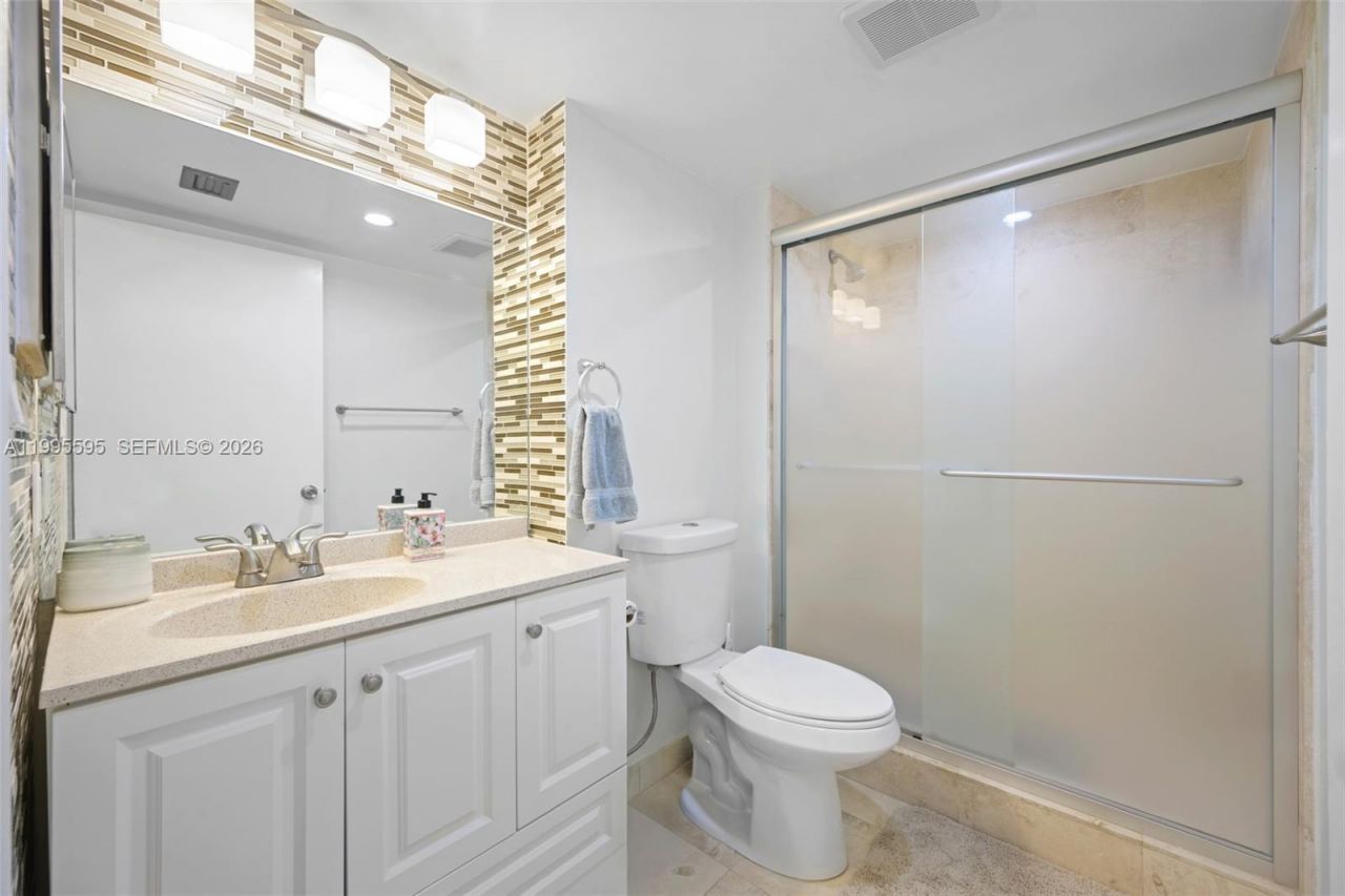 20515 E Country Club Dr, Unit 348, Aventura, FL 33180 Photo