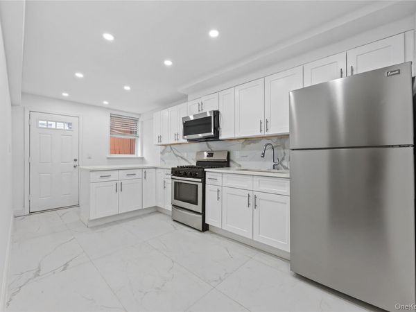 3121 Mickle Avenue , Bronx, NY 10469