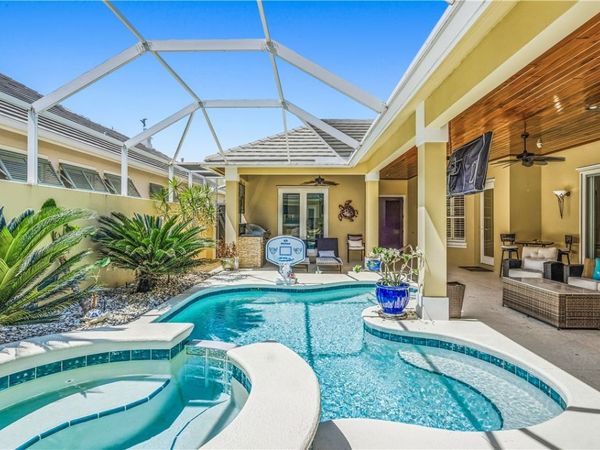 9140 Seasons Terrace, Vero Beach, FL 32963