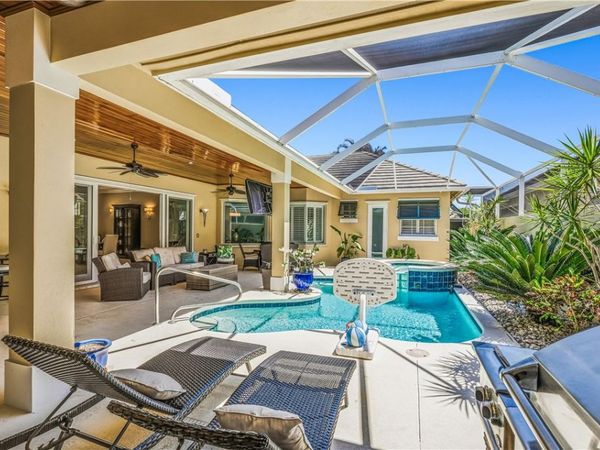 9140 Seasons Terrace, Vero Beach, FL 32963