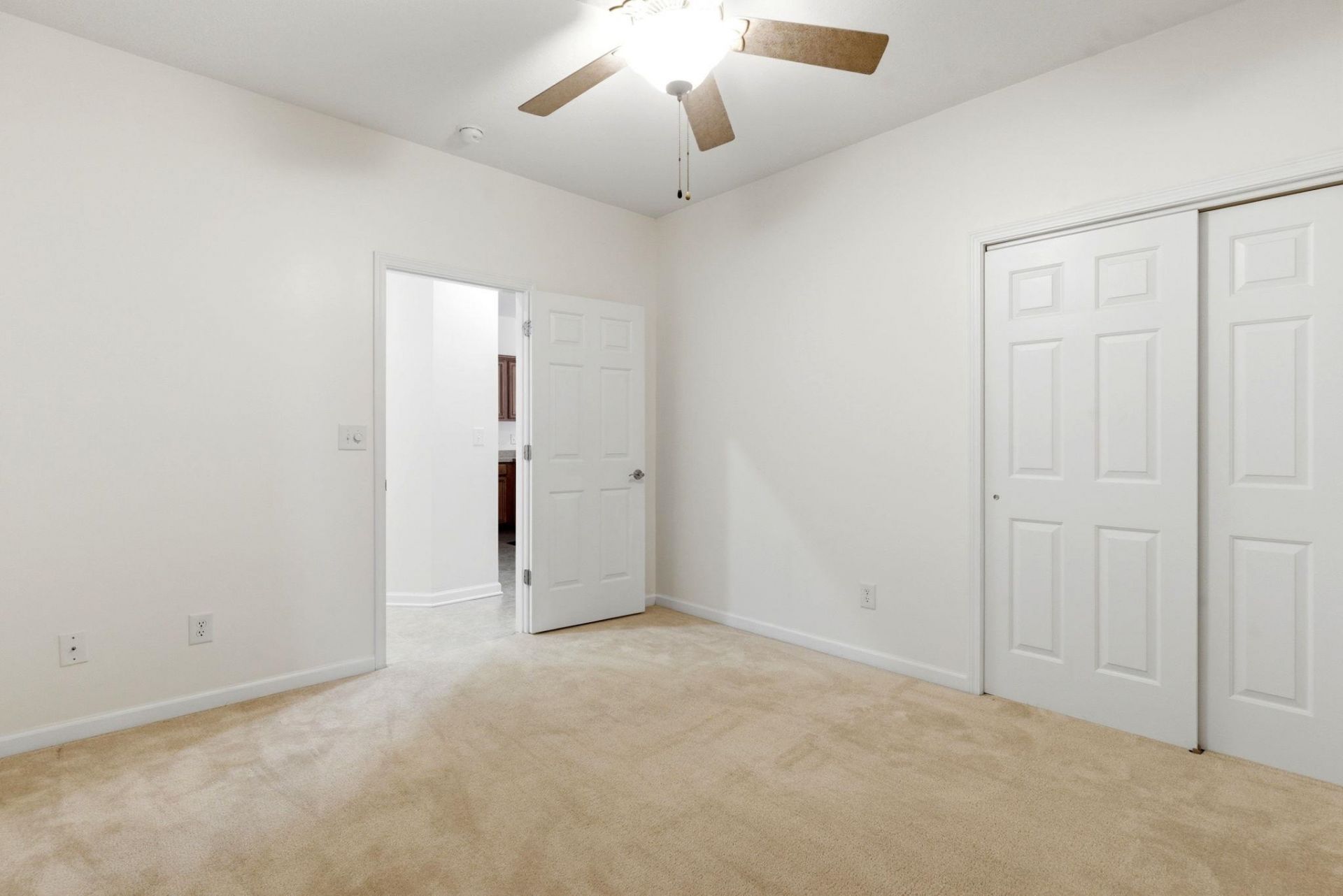 4104 Pinehurst Circle Photo 11