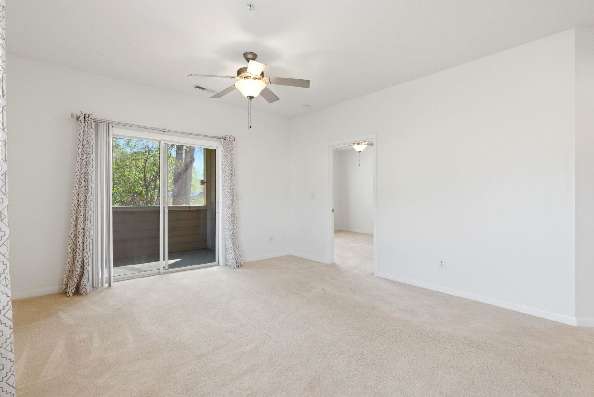 4104 Pinehurst Circle Photo 16