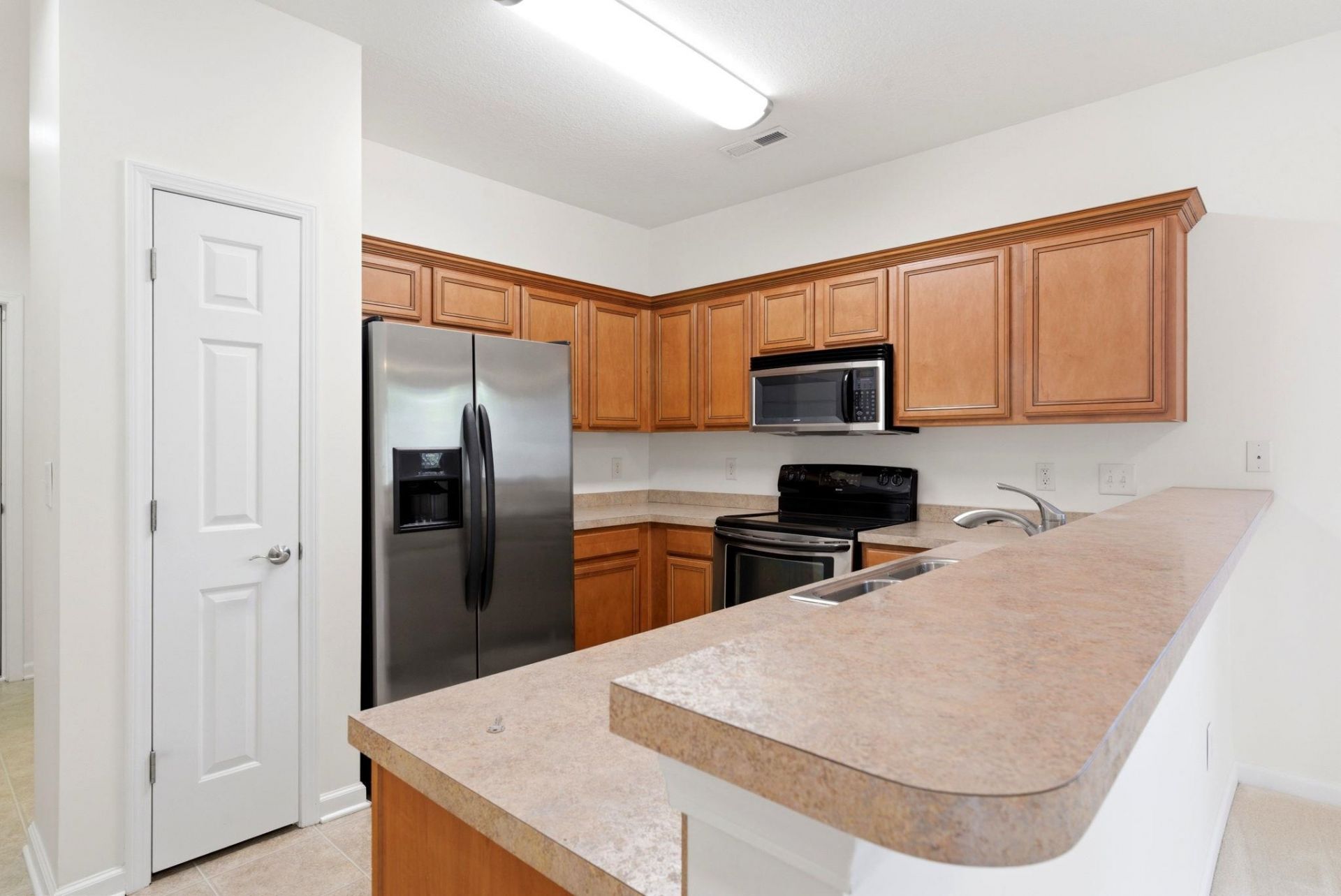 4104 Pinehurst Circle Photo 4