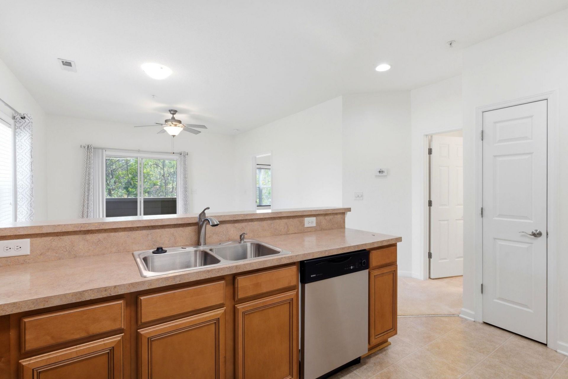 4104 Pinehurst Circle Photo 6