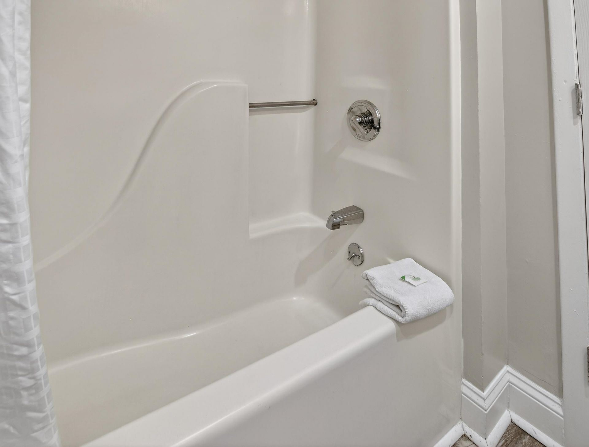 210 75th Ave N  Photo 10