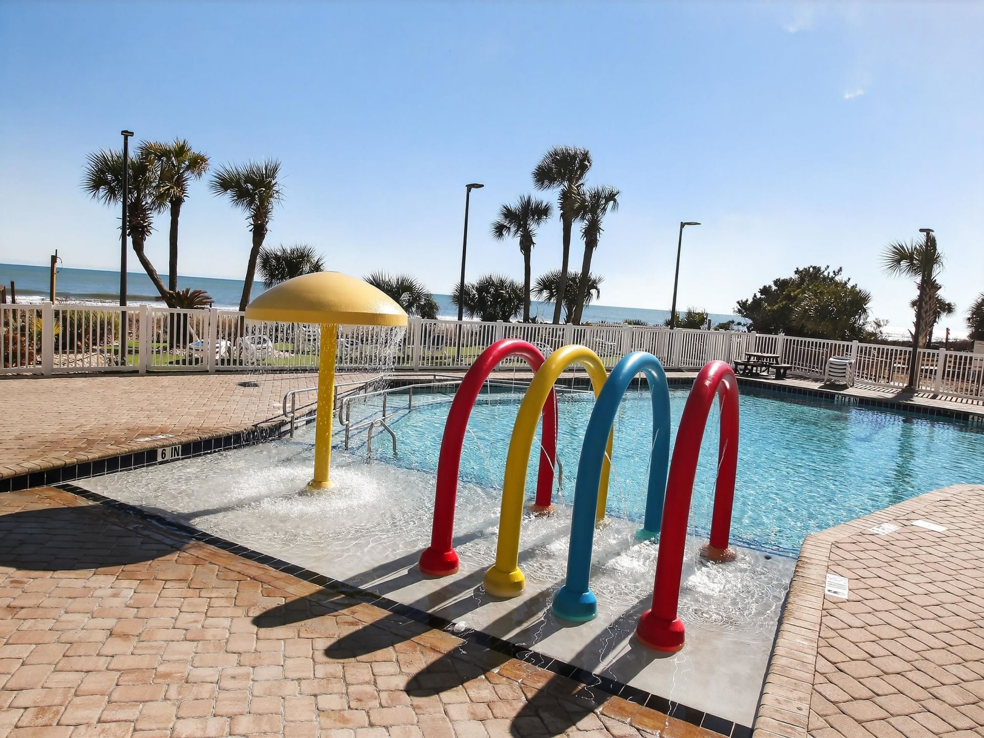 210 75th Ave N  Photo 14