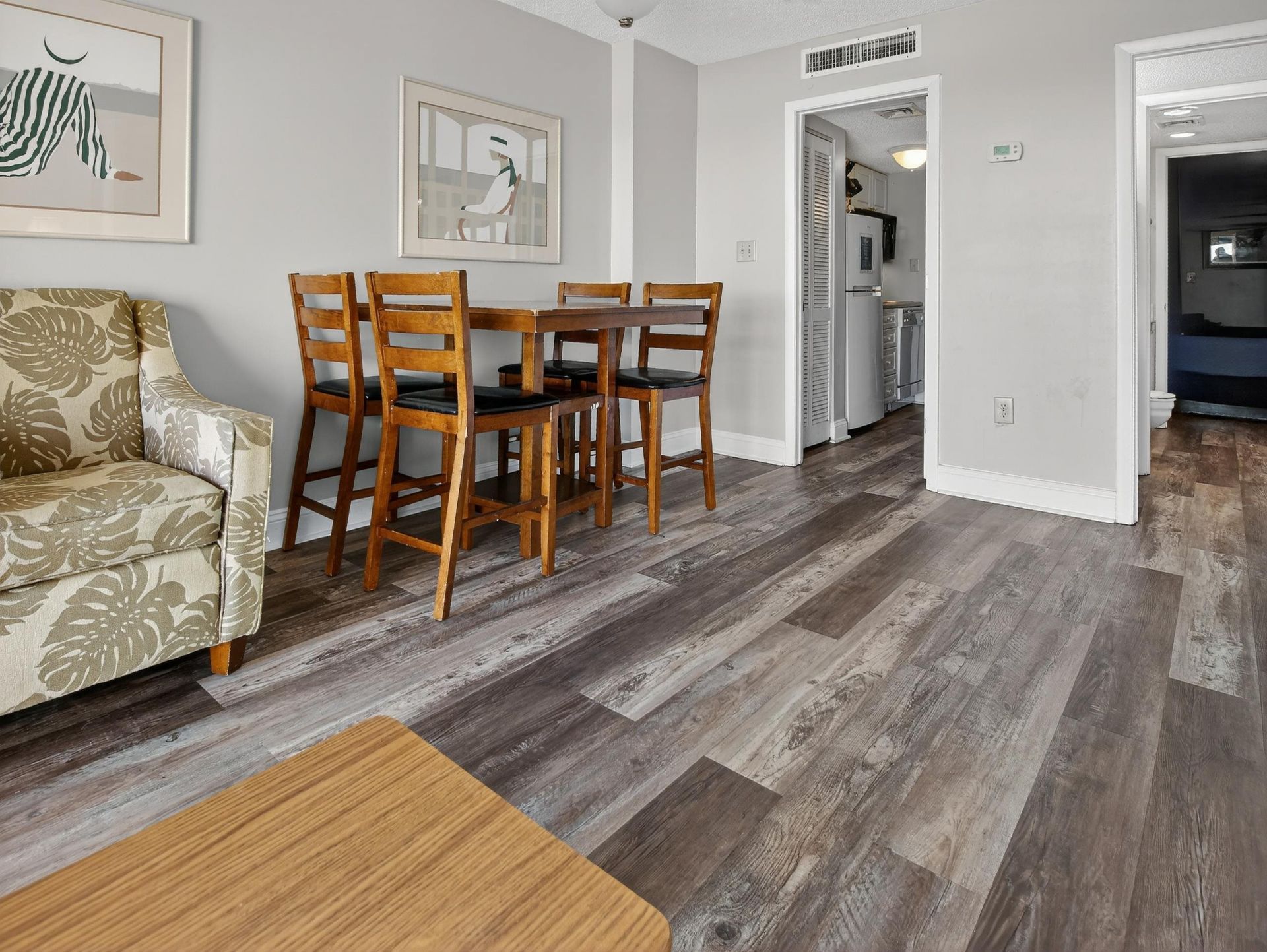 210 75th Ave N  Photo 5