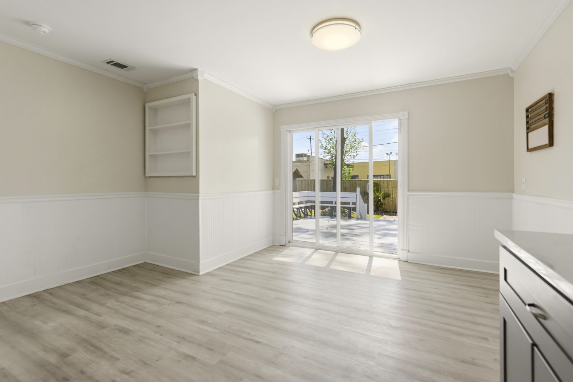 1641 Falmouth Street Photo 10