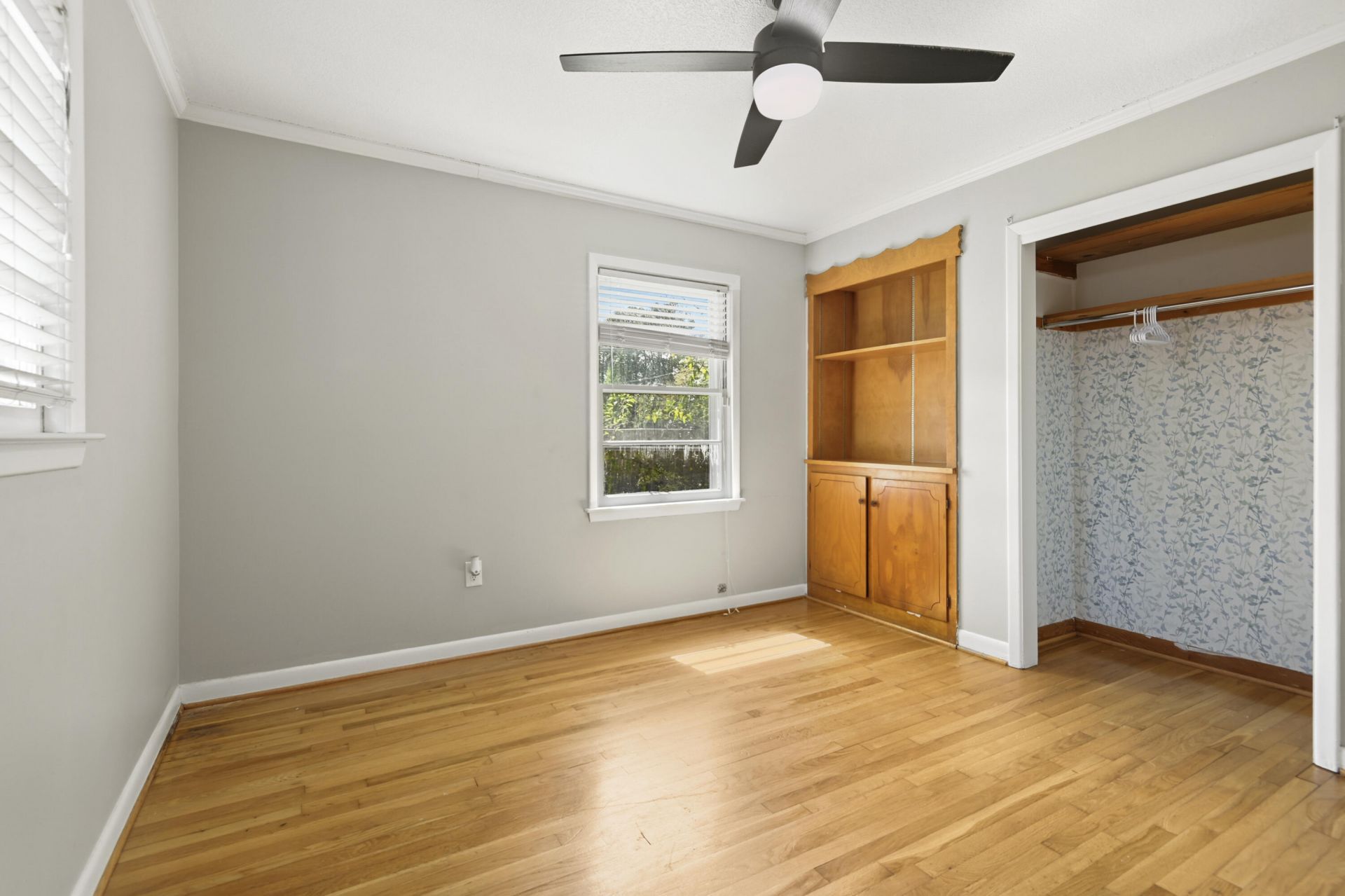 1641 Falmouth Street Photo 13