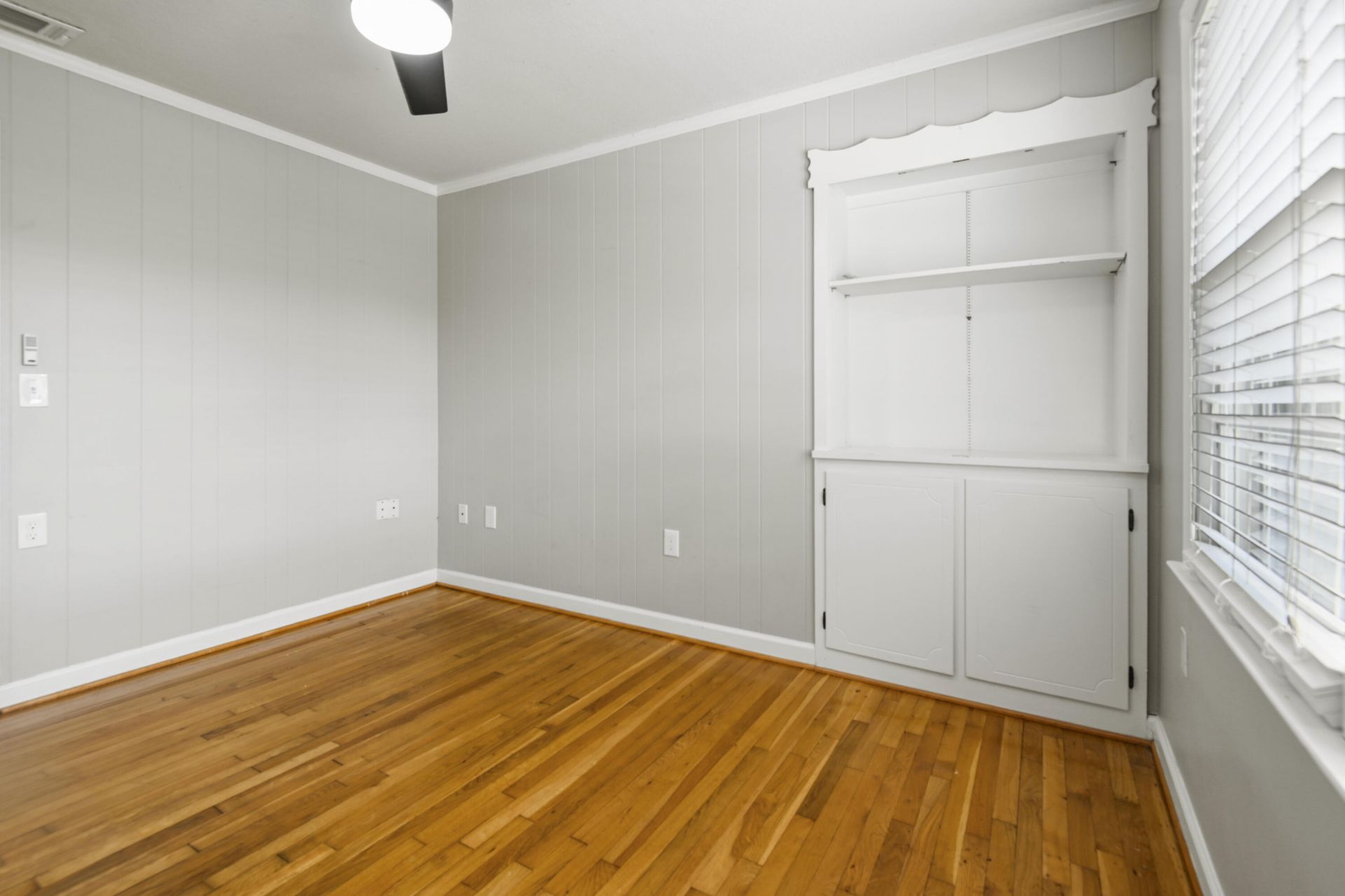 1641 Falmouth Street Photo 7