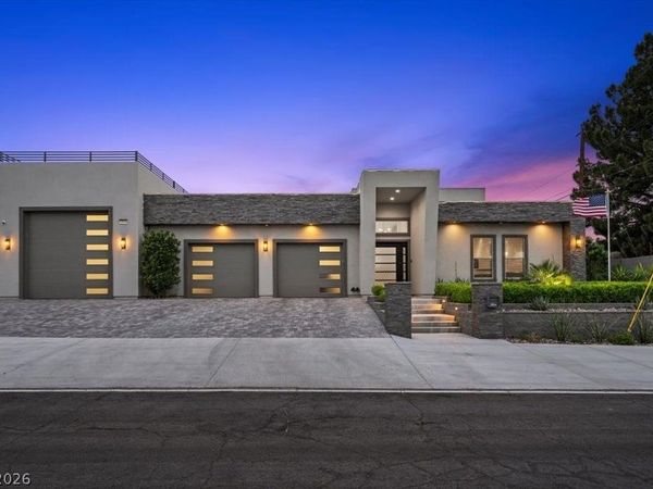 2904 Candelaria Drive , Henderson, NV 89074