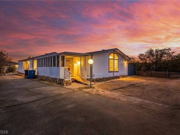 416 McDonald Avenue , Overton, NV 89040