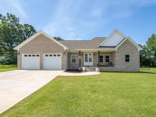 225 CORDOVA CV, Savannah, TN 38372