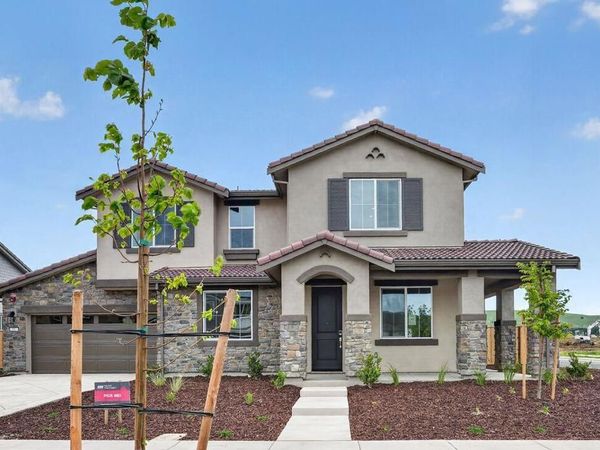 197 Golden Gate Lane, Vacaville, CA 95687