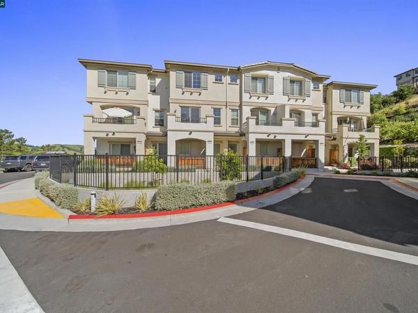 313 Laurel Knoll Dr , Martinez, CA 94553