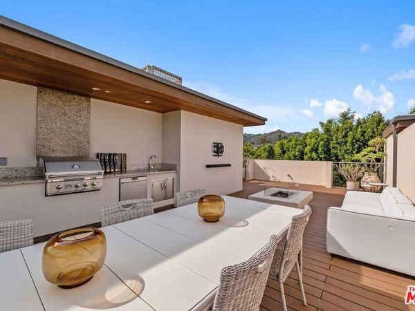 1251 N Formosa Avenue , West Hollywood, CA 90046