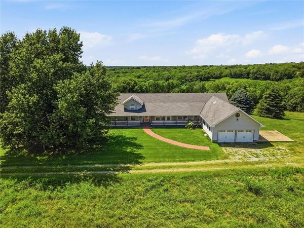 29001 219th Street, Easton, KS 66020