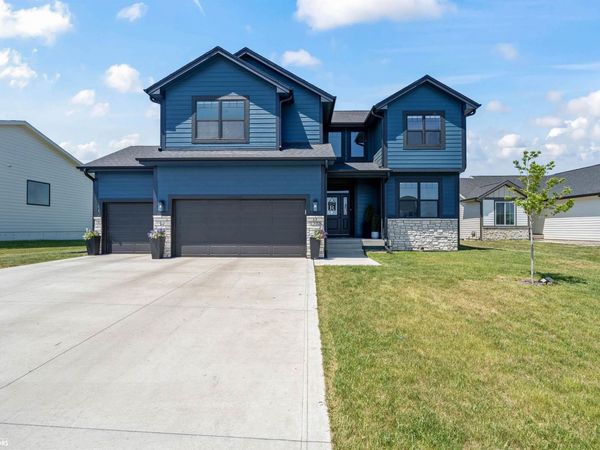 1325 NW Yorktown Drive, Waukee, IA 50263