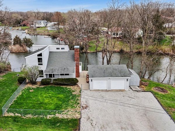 304 Eagle Bluff Drive , Oakwood, IL 61858