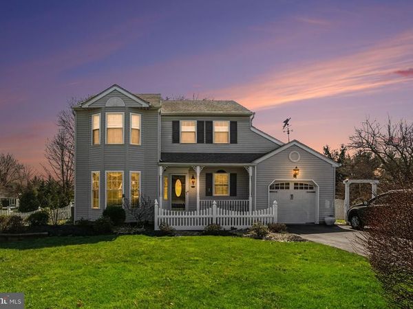 117 ELIO CIRCLE, ROYERSFORD, PA 19468