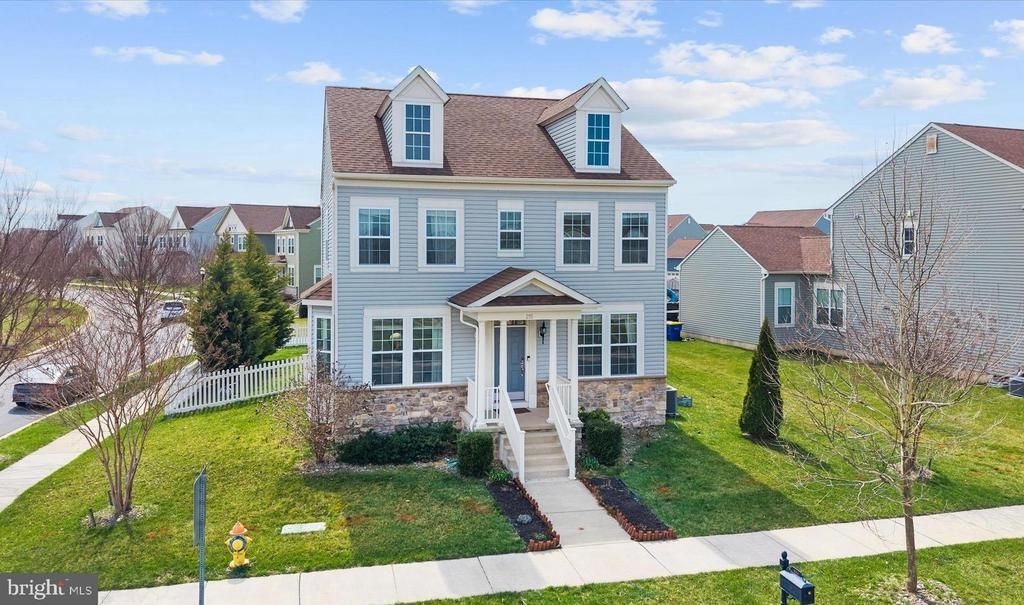 215 N Bayberry Parkway, Middletown, DE 19709 Main Photo