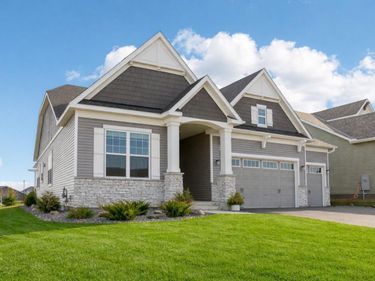 986 Moers Drive, Chaska, MN 55318