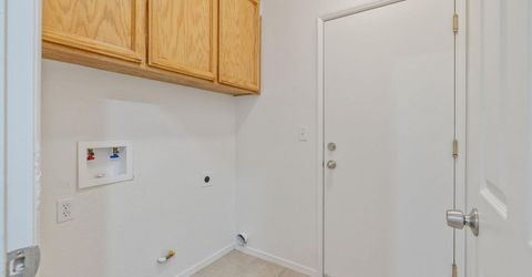 3232 N Zion Cir, Hanford, CA 93230 Photo