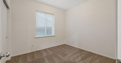 3232 N Zion Cir, Hanford, CA 93230 Photo