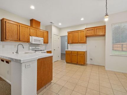 3232 N Zion Cir, Hanford, CA 93230 Photo