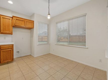 3232 N Zion Cir, Hanford, CA 93230 Photo