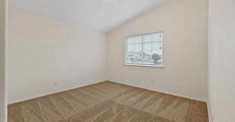 3232 N Zion Cir, Hanford, CA 93230 Photo