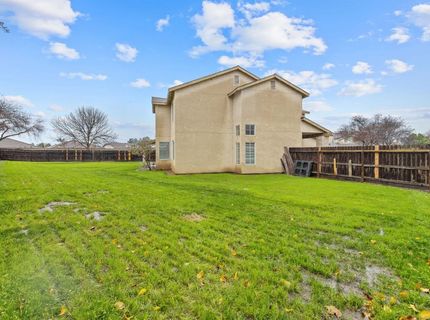 3232 N Zion Cir, Hanford, CA 93230 Photo