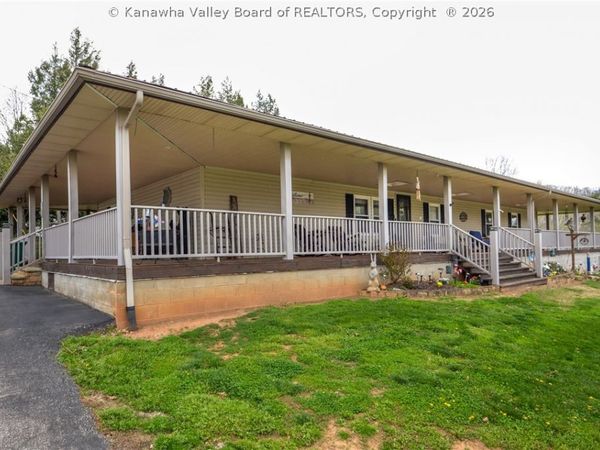 520 Balser Lane, Charleston, WV 25312