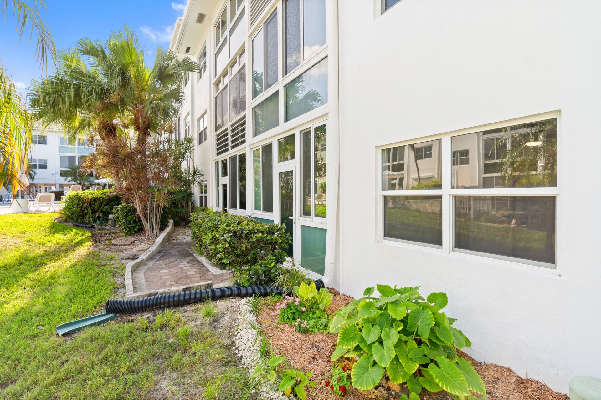 1461 S Ocean Boulevard, Unit 106, Lauderdale by the Sea, FL 33062 Photo