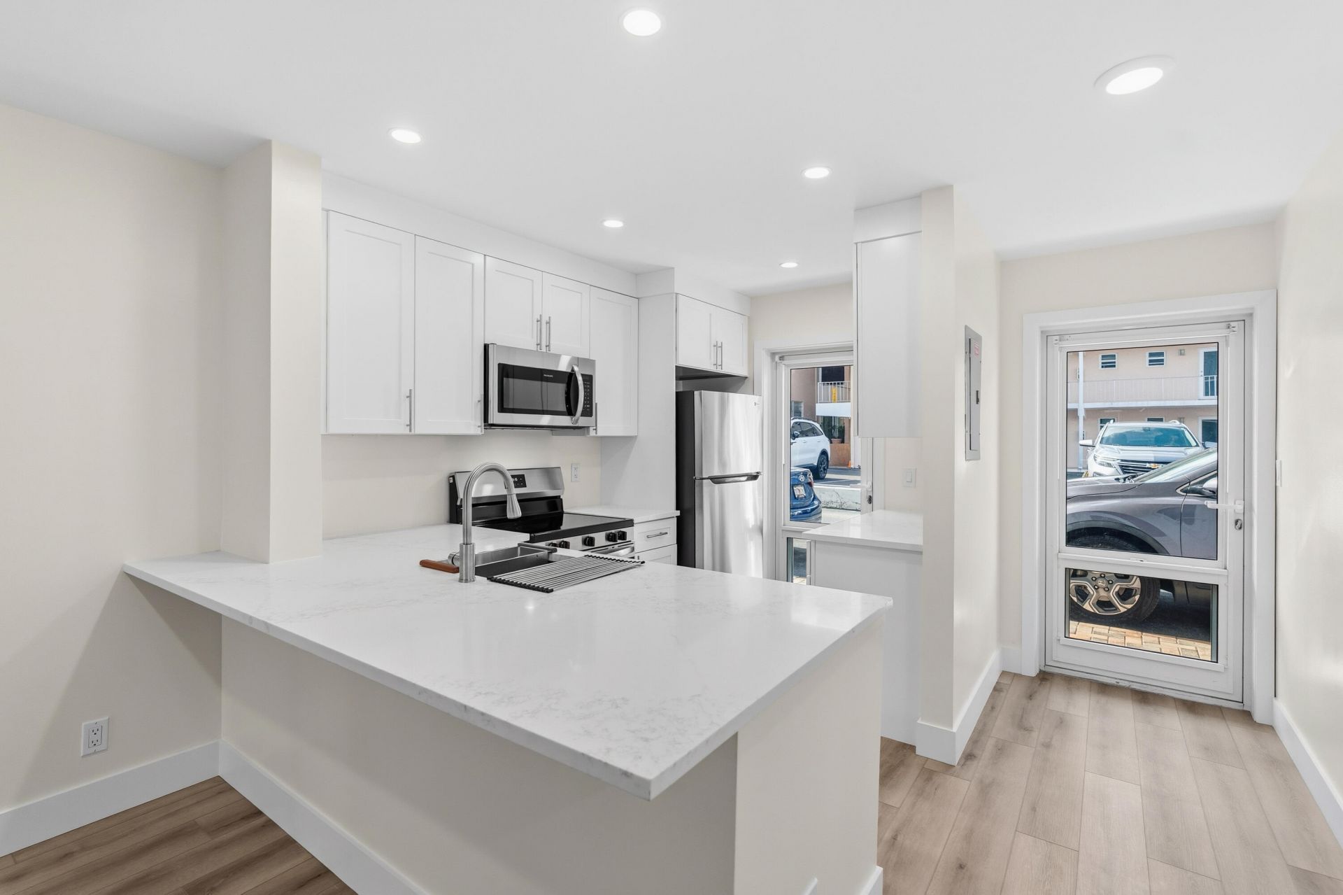 1461 S Ocean Boulevard, Unit 106, Lauderdale by the Sea, FL 33062 Photo