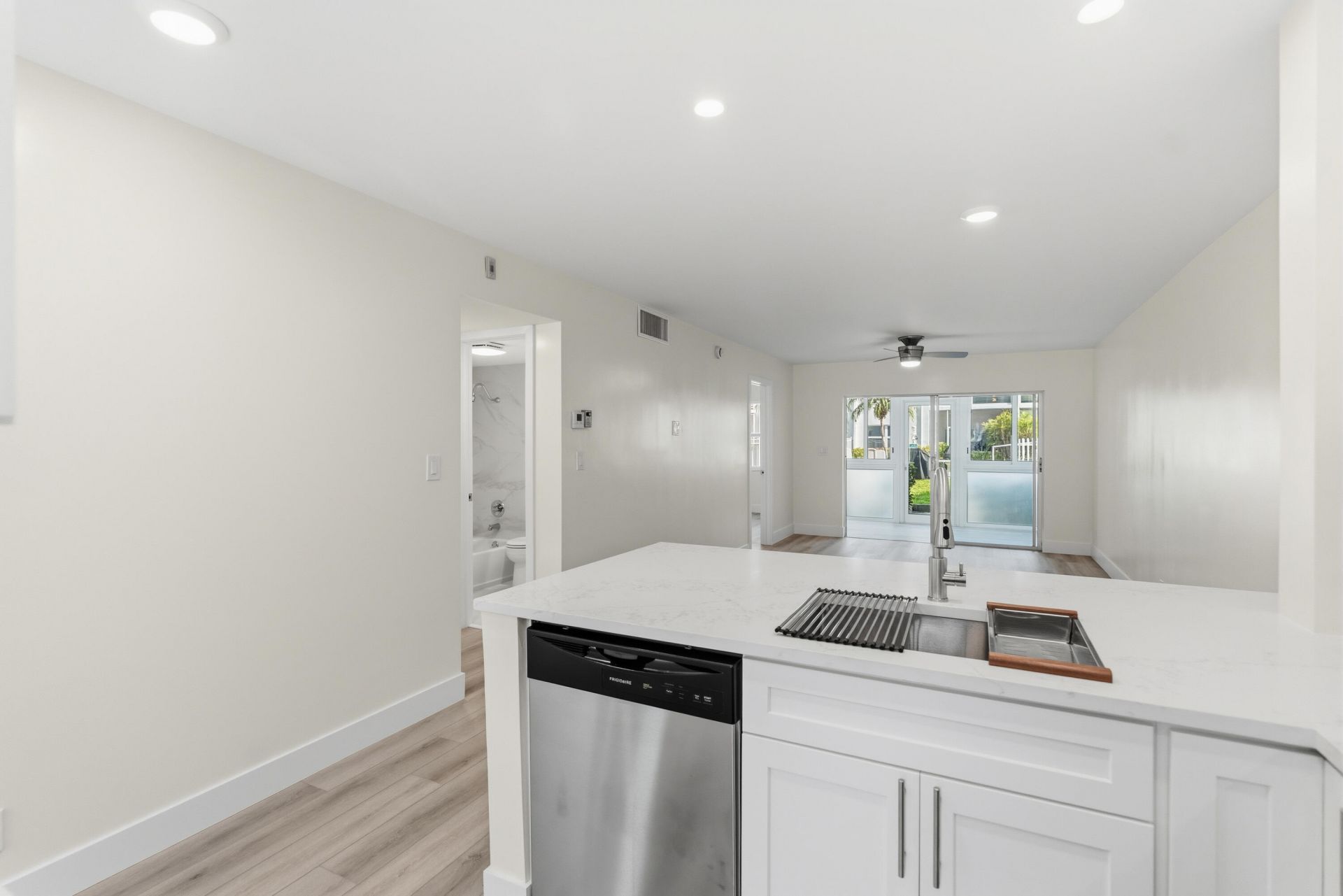 1461 S Ocean Boulevard, Unit 106, Lauderdale by the Sea, FL 33062 Photo