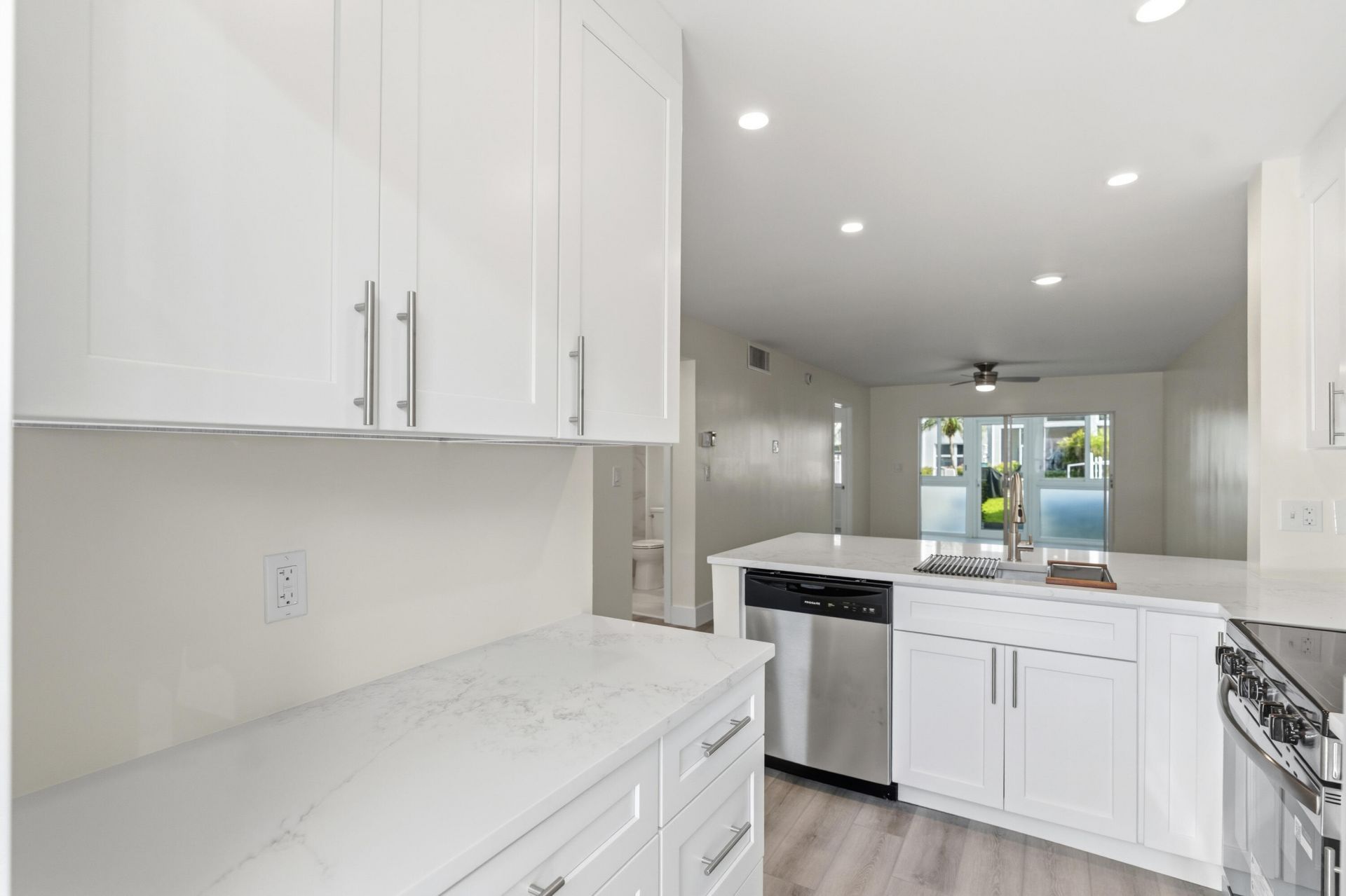 1461 S Ocean Boulevard, Unit 106, Lauderdale by the Sea, FL 33062 Photo