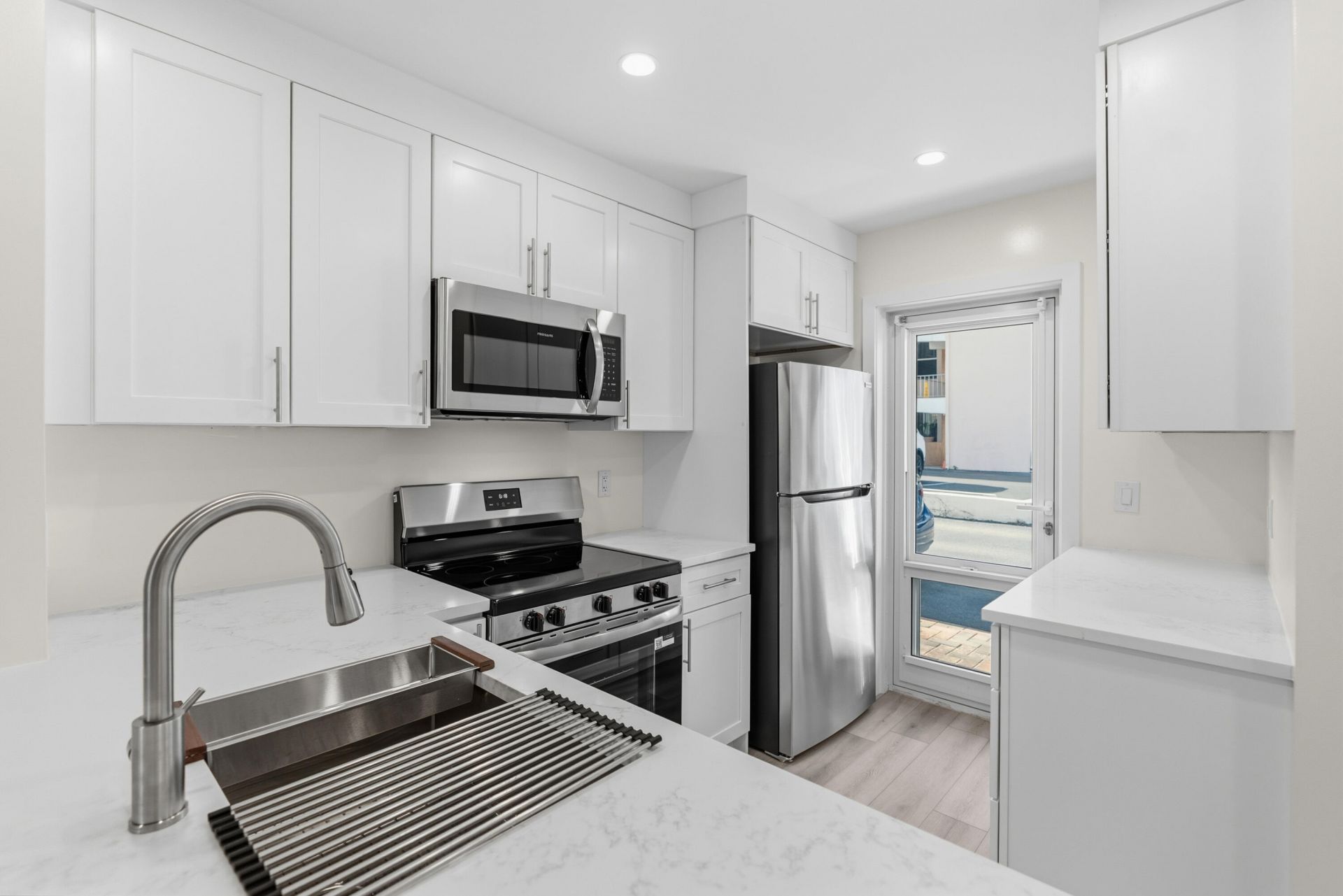 1461 S Ocean Boulevard, Unit 106, Lauderdale by the Sea, FL 33062 Photo