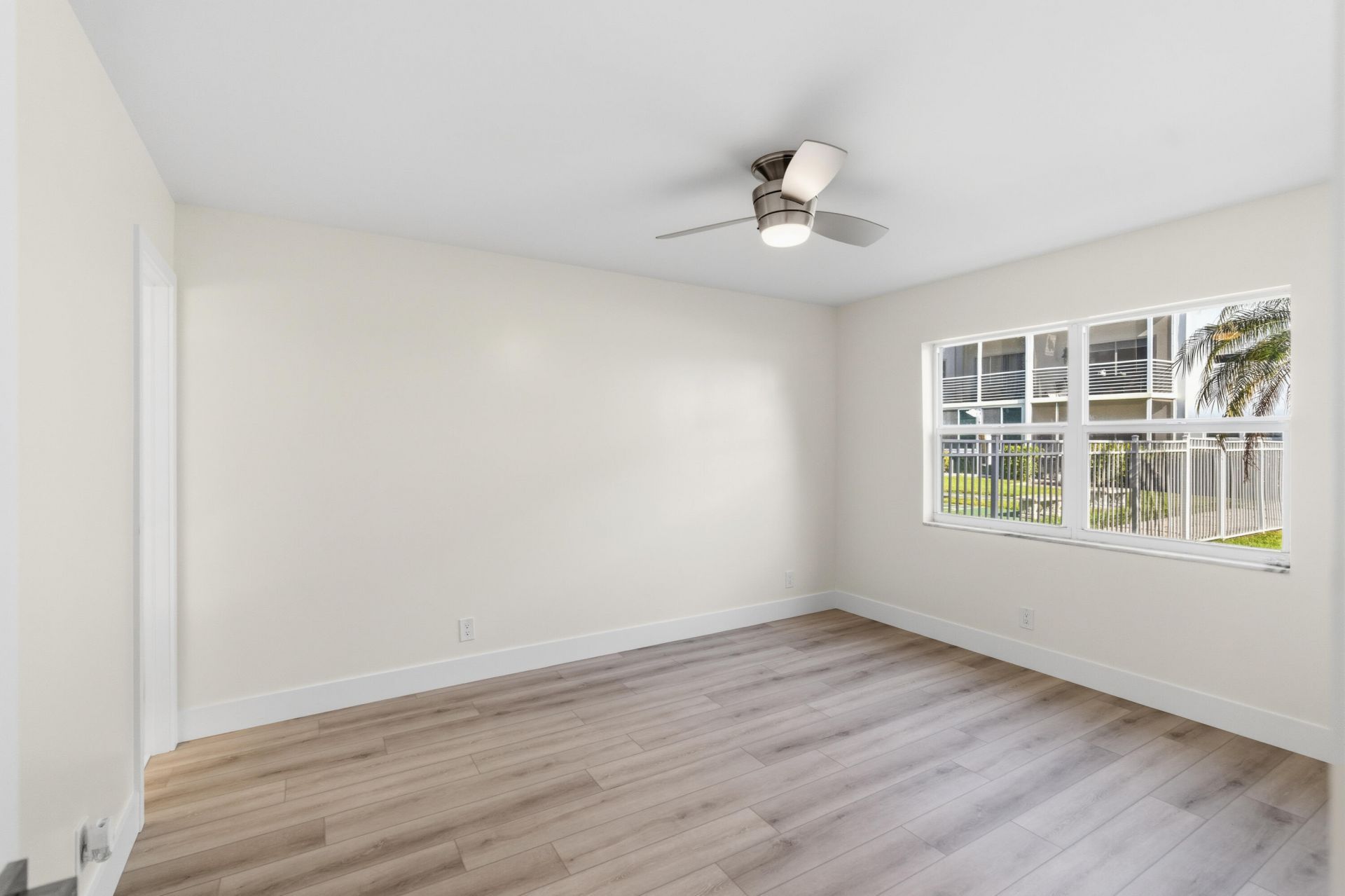 1461 S Ocean Boulevard, Unit 106, Lauderdale by the Sea, FL 33062 Photo