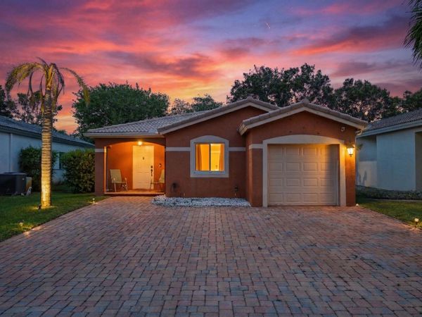 1419 SW 45th Way, Deerfield Beach, FL 33442