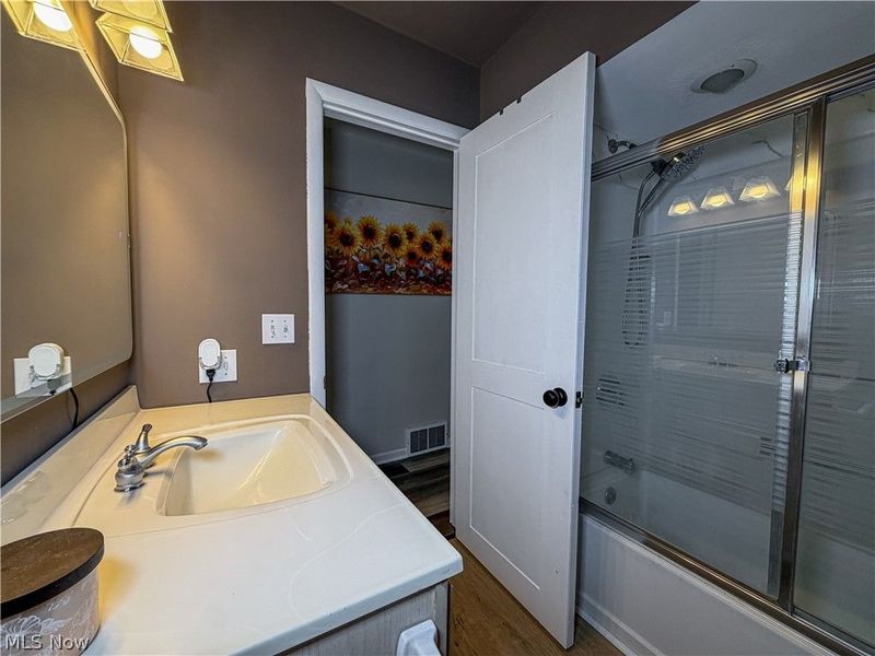 165 Winter Lane, Cortland, OH 44410 Photo 11