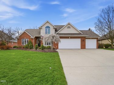 8464 Indian Lake Drive, Findlay, OH 45840