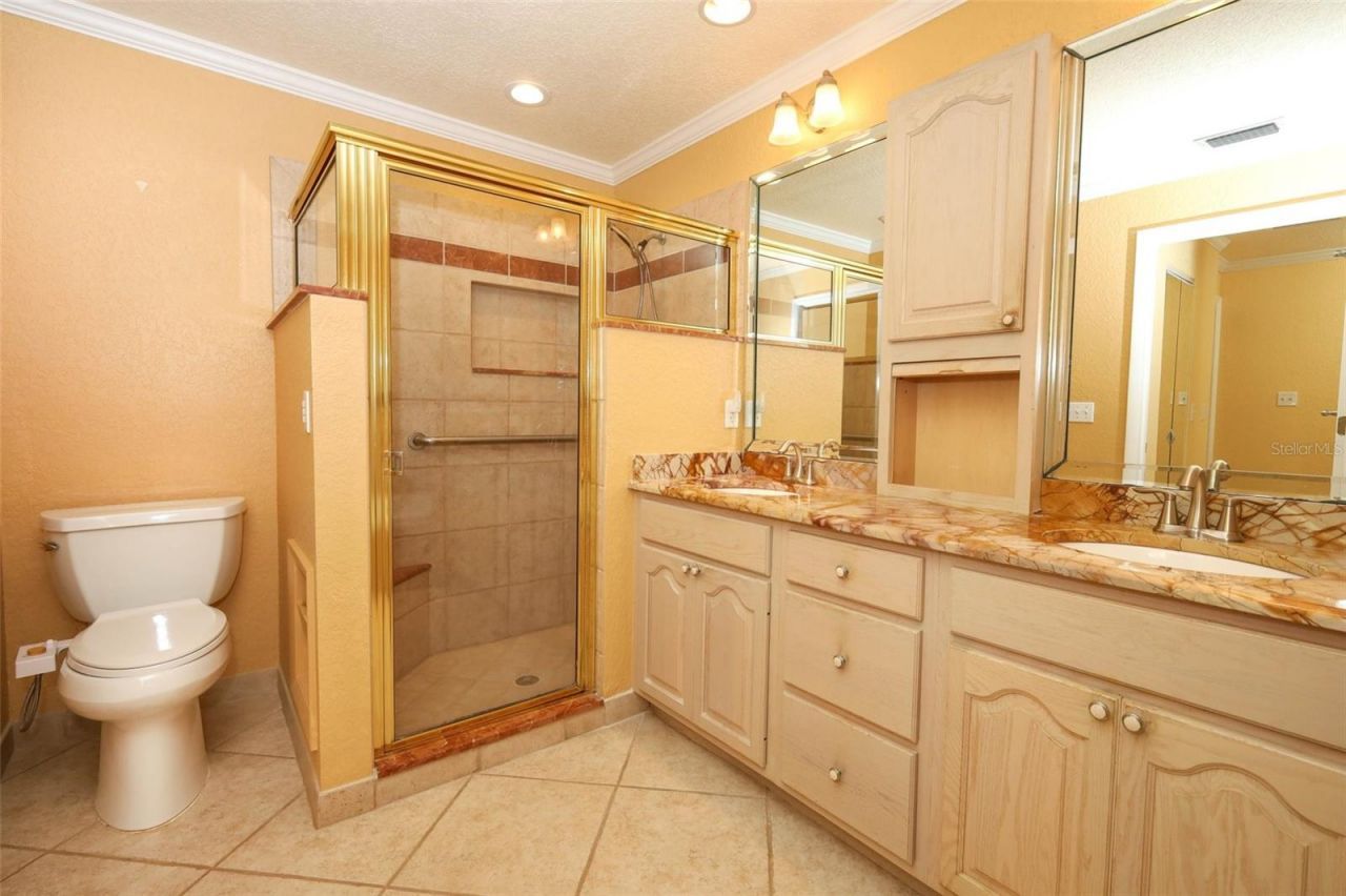 102 Pineview Circle, Altamonte Springs, FL 32714 Photo