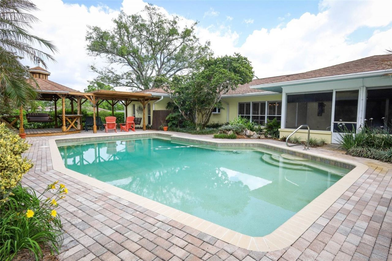 102 Pineview Circle, Altamonte Springs, FL 32714 Photo