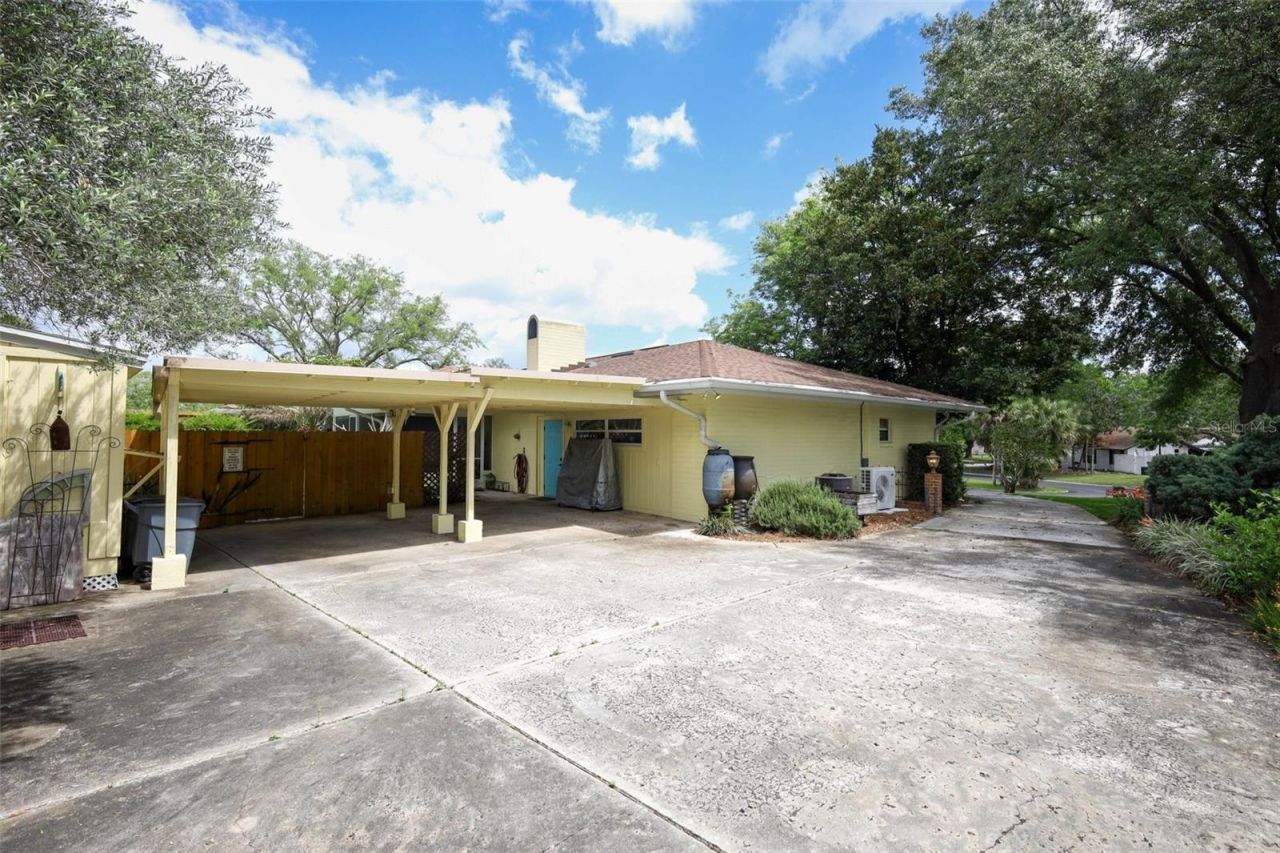 102 Pineview Circle, Altamonte Springs, FL 32714 Photo