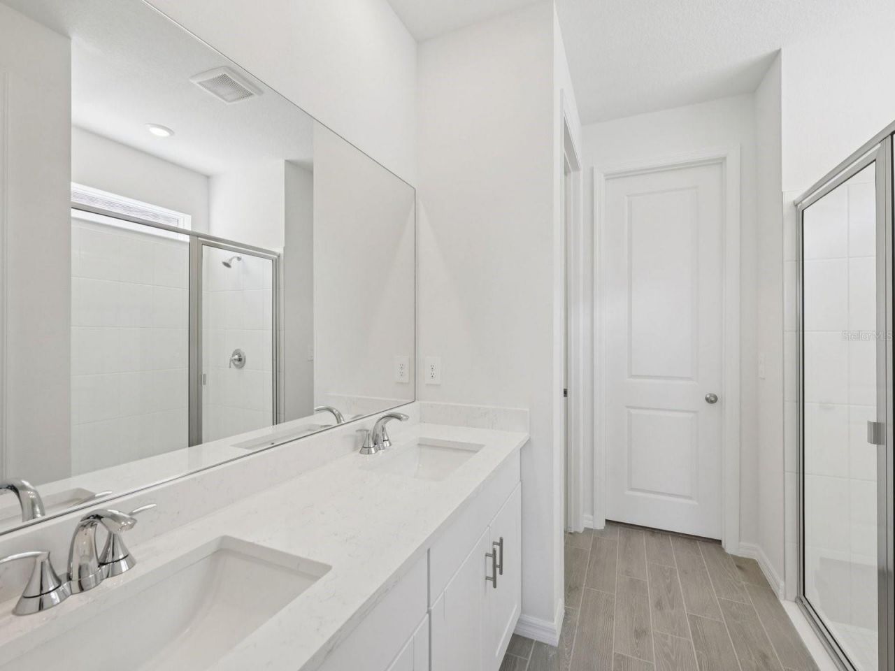 9009 Venetia Court, Palmetto, FL 34221 Photo