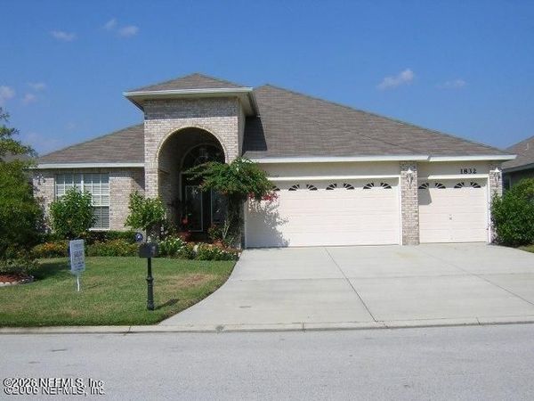 1832 CHATHAM VILLAGE Drive, Fleming Island, FL 32003